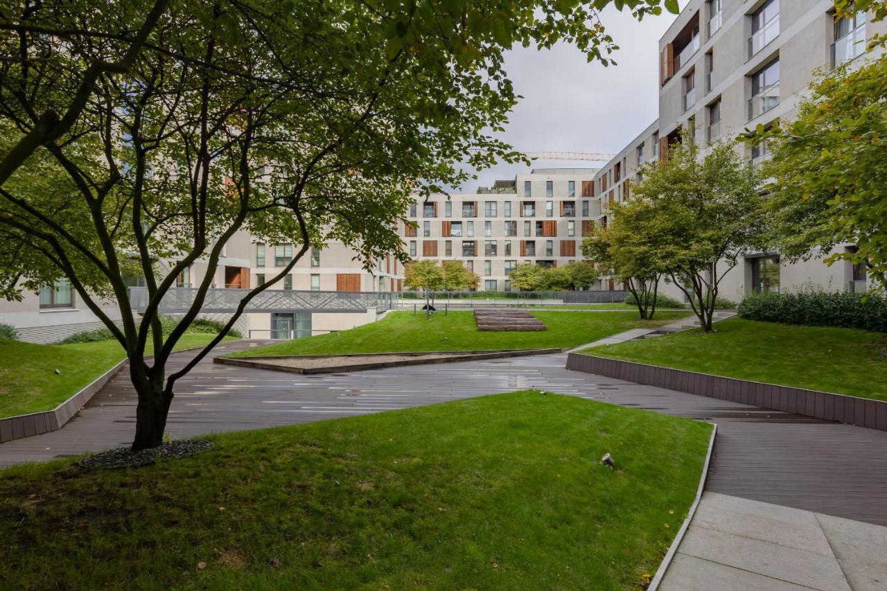 Warsaw Wola Apartment Near Nocny Market By Noclegi Renters Varsóvia Exterior foto
